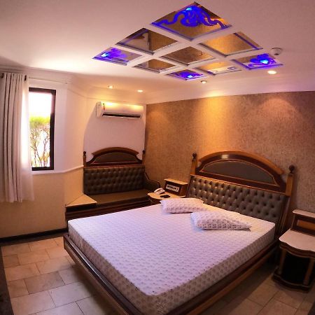 Motel Villa Di Roma (Adults Only) 瓜鲁雅 外观 照片